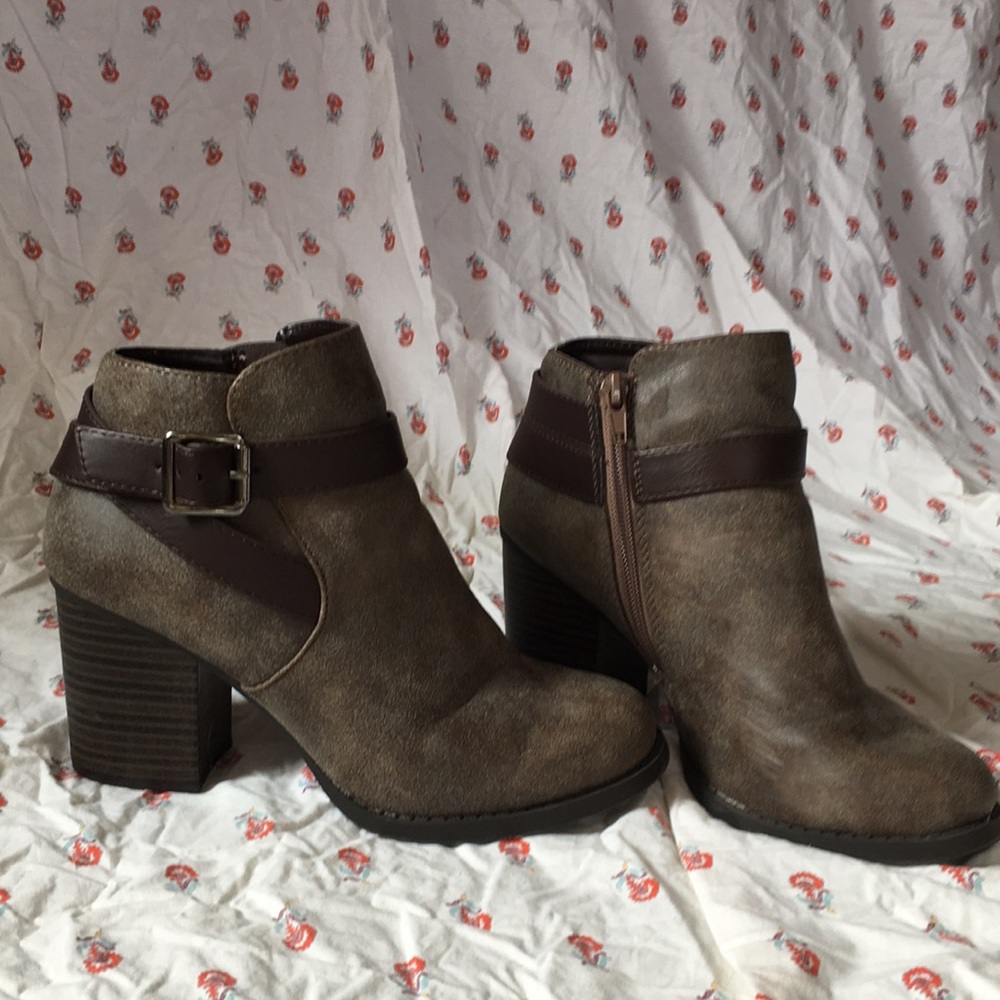 Heeled ankle boots